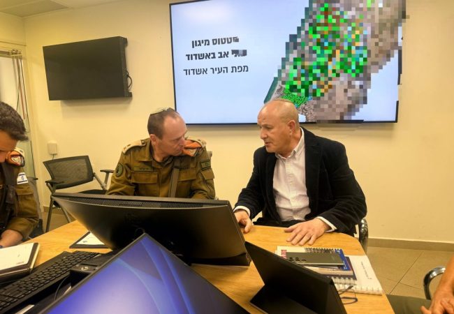 ראש העיר ד״ר יחיאל לסרי. תמונת ארכיון