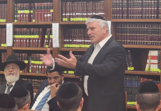 אבי אמסלם בכנס בחירות באשדוד