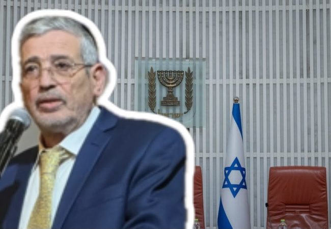 יהודה אבידן על רקע בית המשפט