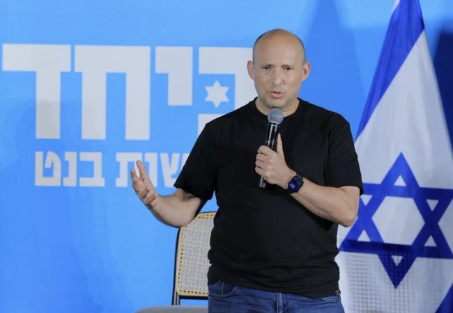 נפתלי בנט בכנס בחירות באשדוד