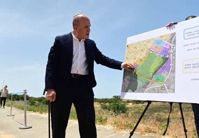 ראש העיר אשדוד ד״ר יחיאל לסרי. צילום: אורי קריספין