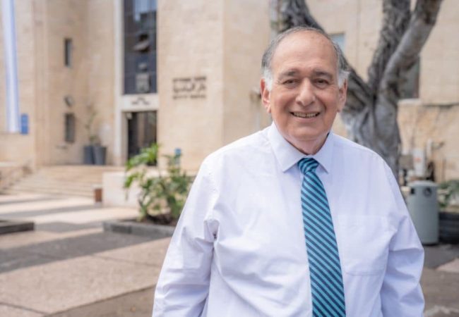 יונה יהב. צילום: עיריית חיפה