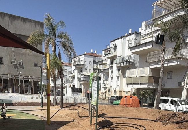 גינת היסמין ברובע ח׳