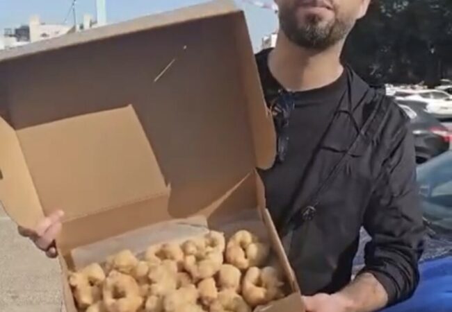 חברת המועצה עמירם בן זקן בחלוקת ספינג׳ בעקבות שורת החיסולים באיראן