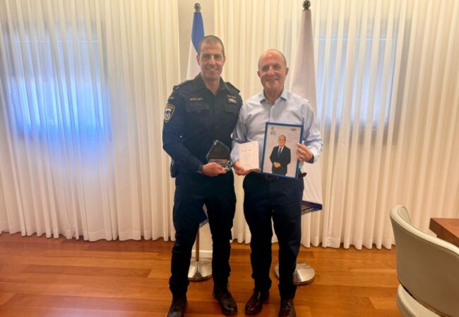ראש העיר אשדוד ומפקד המרחב היוצא